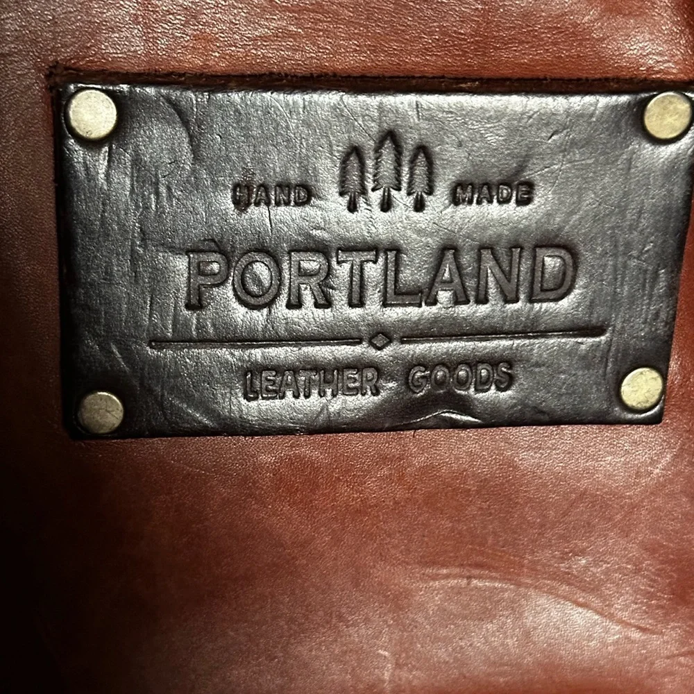 Portland Leather Honey Large Tote Bag - Picture 9 of 12